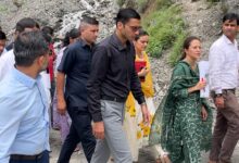 वर्षाकाल में ग्राउण्ड जीरो पर डीएम सविन बंसल; जाना  दुर्गम क्षेत्र के लोगों का हाल