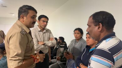 डीएम सविन बंसल ने एयरपोर्ट पर व्यवस्थाओं का लिया जायजा। तीर्थ यात्रियों को हर संभव सहायता पहुंचाने के दिए निर्देश