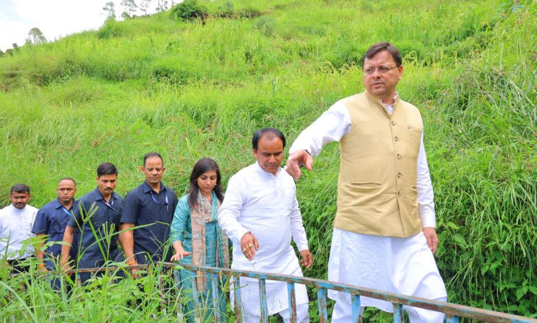मंत्री डॉ. धन सिंह रावत ने मुख्यमंत्री धामी के साथ किया प्रभावित क्षेत्रों का स्थलीय दौरा मंत्री डॉ. धन सिंह रावत ने मुख्यमंत्री धामी के साथ किया प्रभावित क्षेत्रों का स्थलीय दौरा