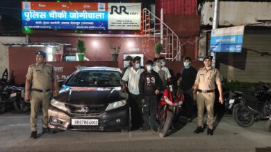 न्यूसेंस फैलाने वाले वाहन जब्त, मॉल प्रबंधन को चेतावनी